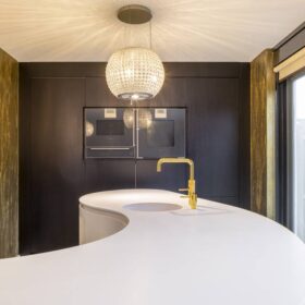 نمونه اجرا شده کورین هانکس ال جی